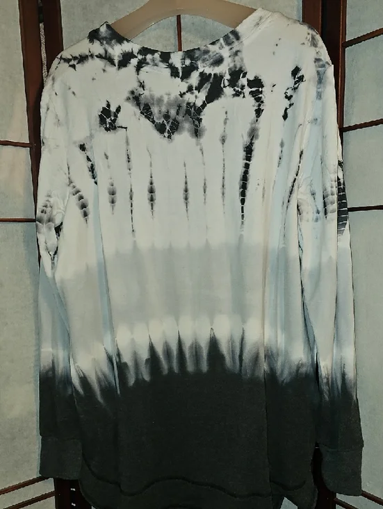 GreenTea Black & White Ombre Tie-Dye Long Sleeve Pullover - Picture 3 of 3